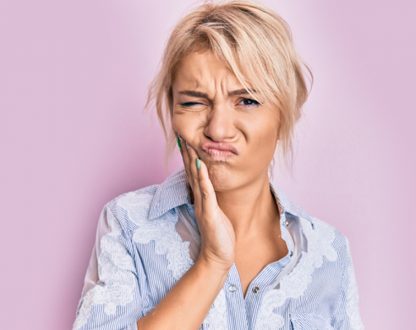 How to Manage Dental Emergencies While Traveling